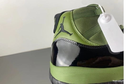 11 CT8012-300 CT8012-300 Military Retro Trendy Green Jordan 599  0613